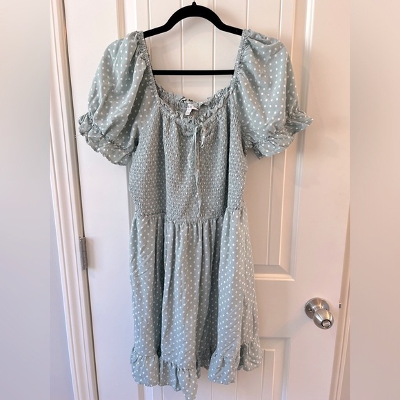 AUW Summer Mini Dress with ruching, puffy sleeves size 1X - Picture 1 of 5